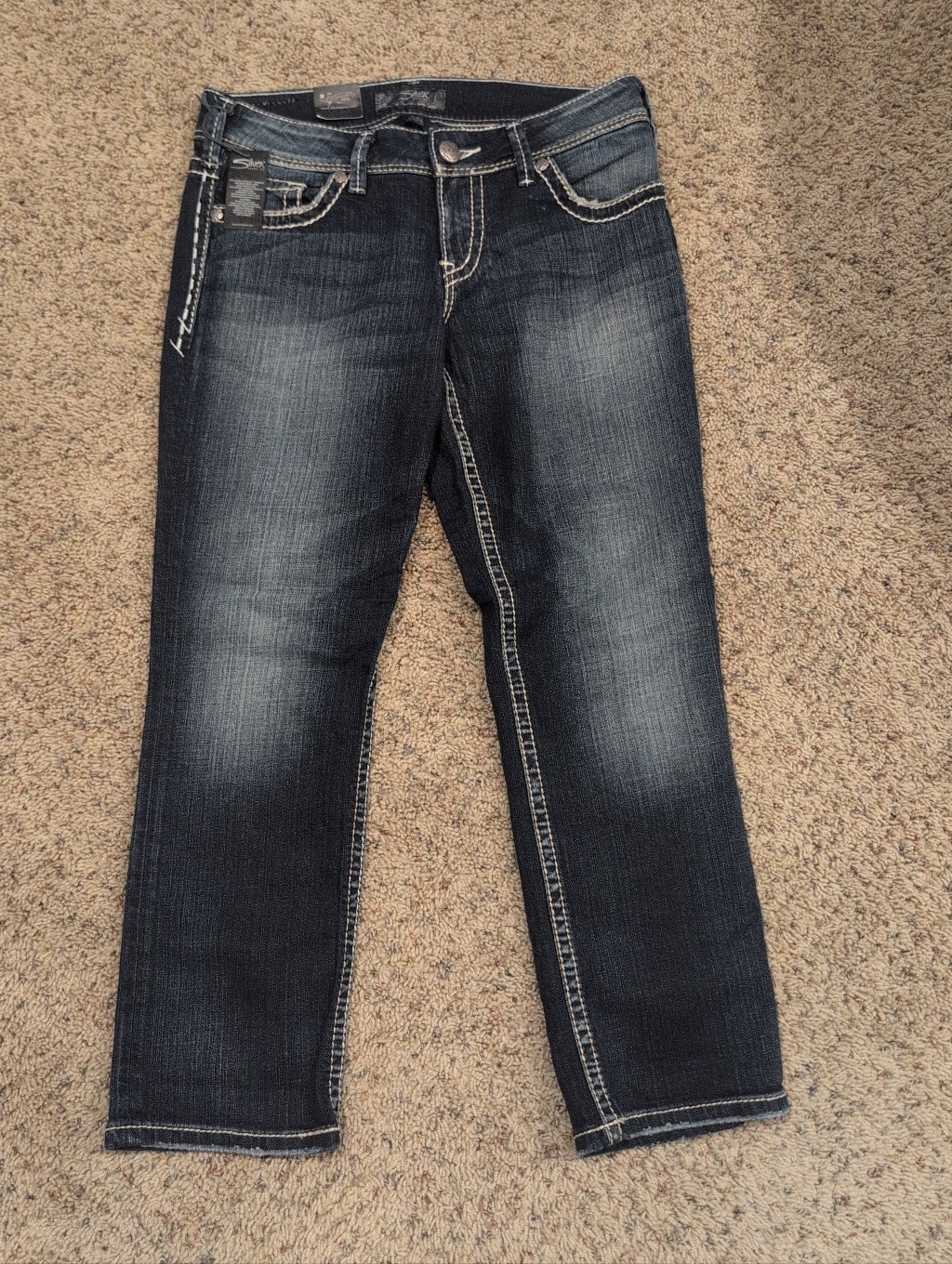Silver Suki Mid Rise Capri Jeans Women's Size 29 Dark Faded Wash New With Tags